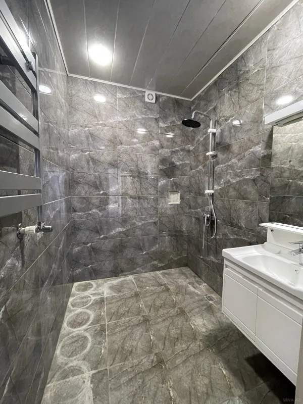 Kirayə verilir 2 otaqlı mənzil 80 m²