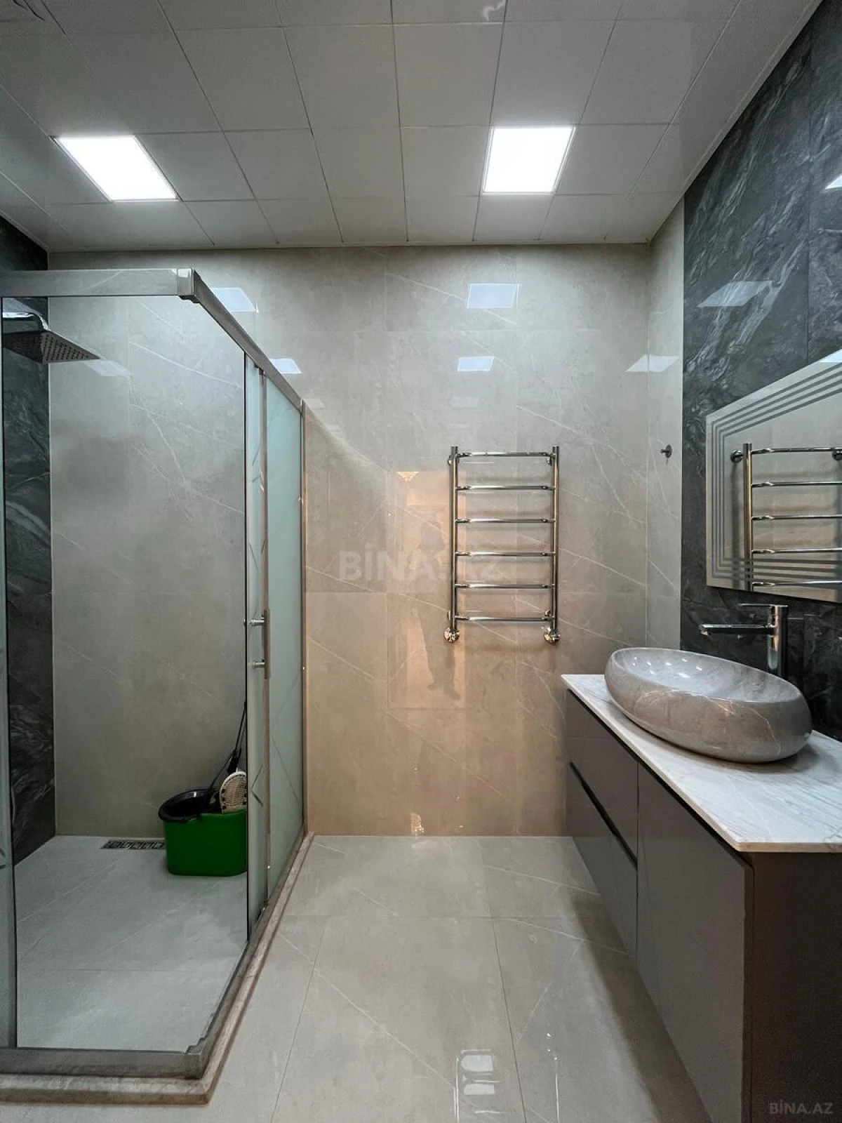 Kirayə verilir 3 otaqlı mənzil 103 m²