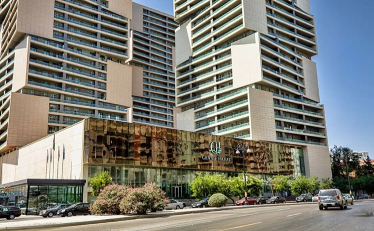 Kirayə verilir 3 otaqlı mənzil 103 m²