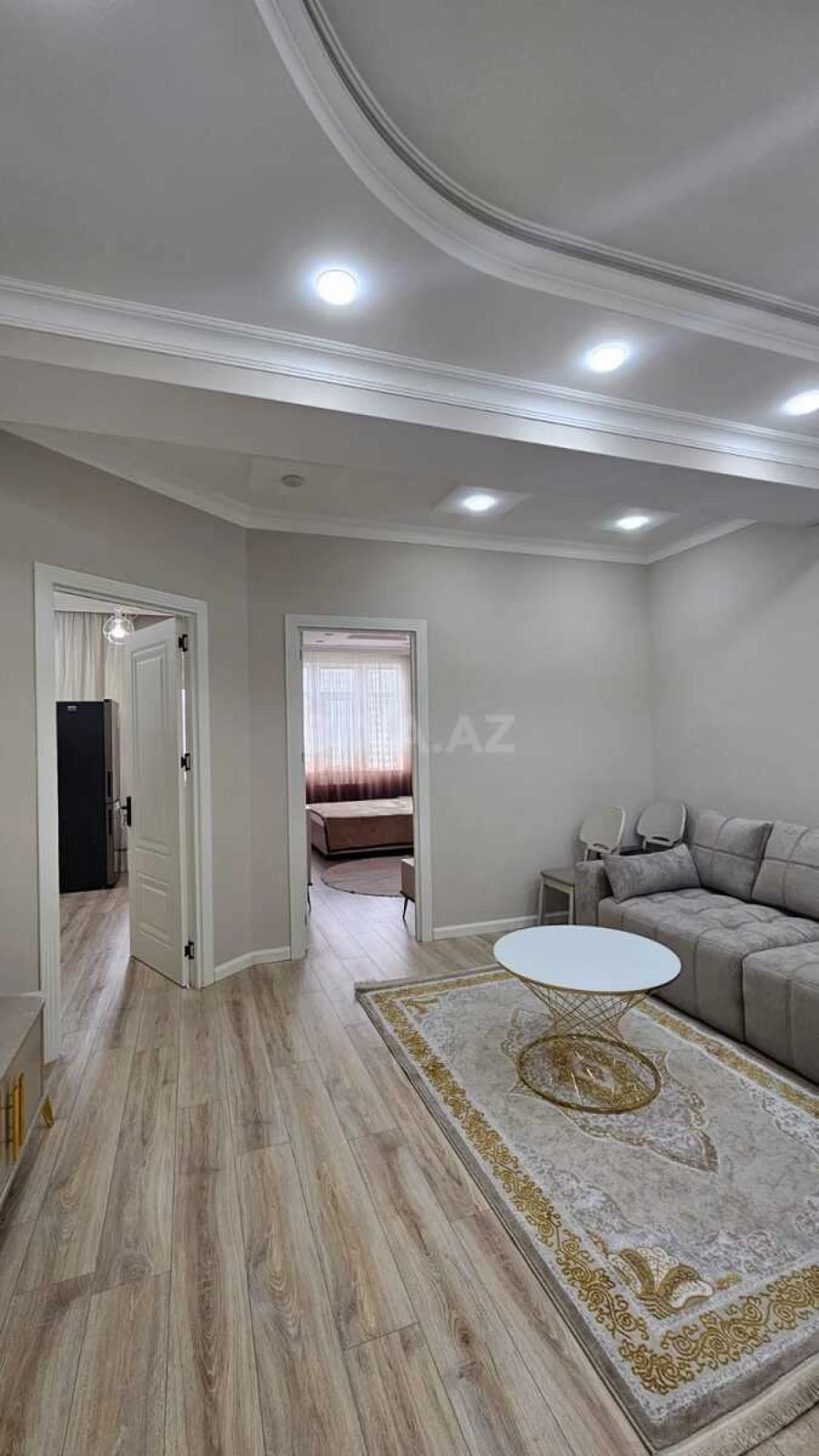 Kirayə verilir 2 otaqlı mənzil 79 m²