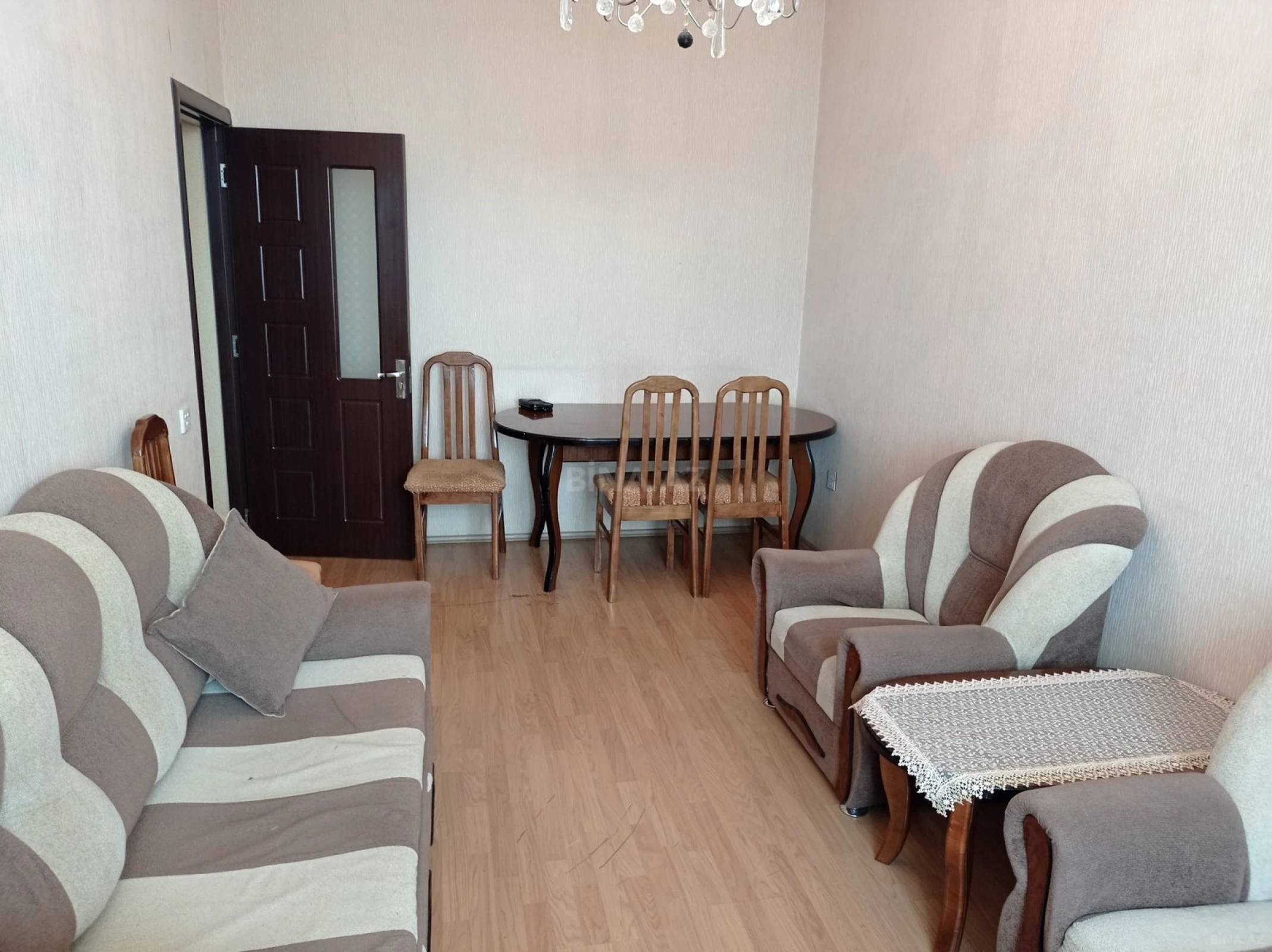 Kirayə verilir 2 otaqlı mənzil 55 m²