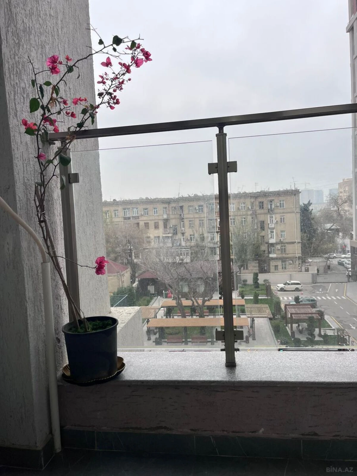 Kirayə verilir 2 otaqlı mənzil 65 m²