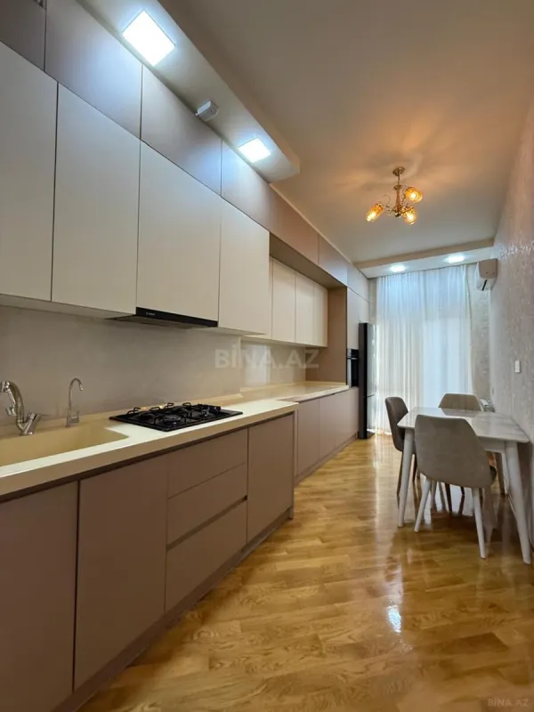 Kirayə verilir 2 otaqlı mənzil 80 m²