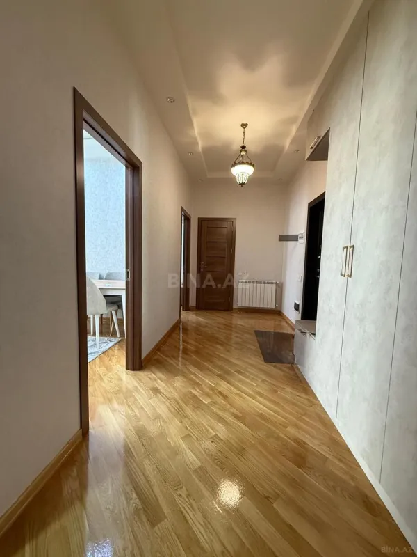 Kirayə verilir 2 otaqlı mənzil 80 m²