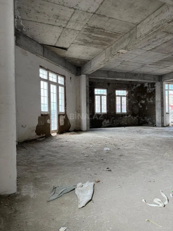 Satılır 3 otaqlı mənzil 150 m²