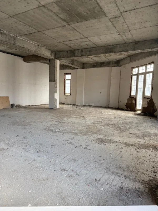 Satılır 3 otaqlı mənzil 150 m²