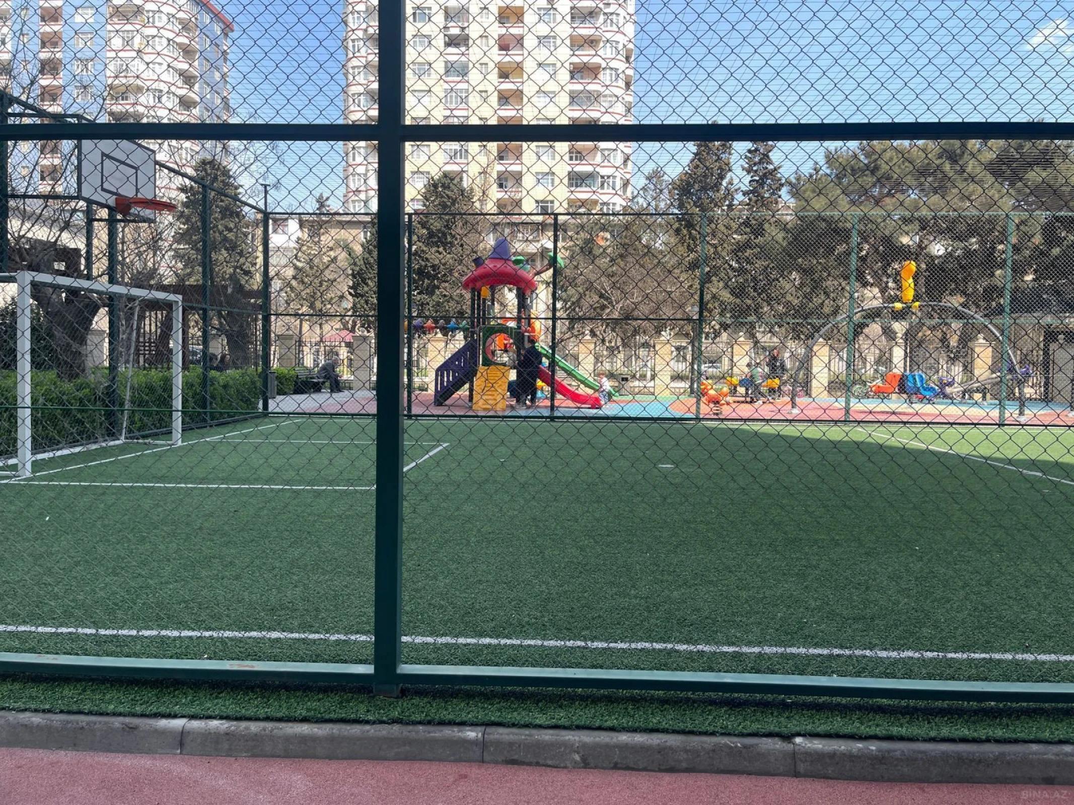 Kirayə verilir 3 otaqlı mənzil 84 m²