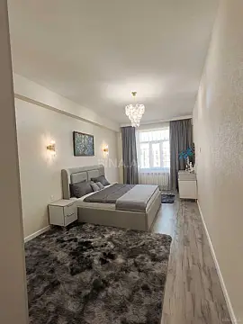 Satılır 2 otaqlı mənzil 101 m²