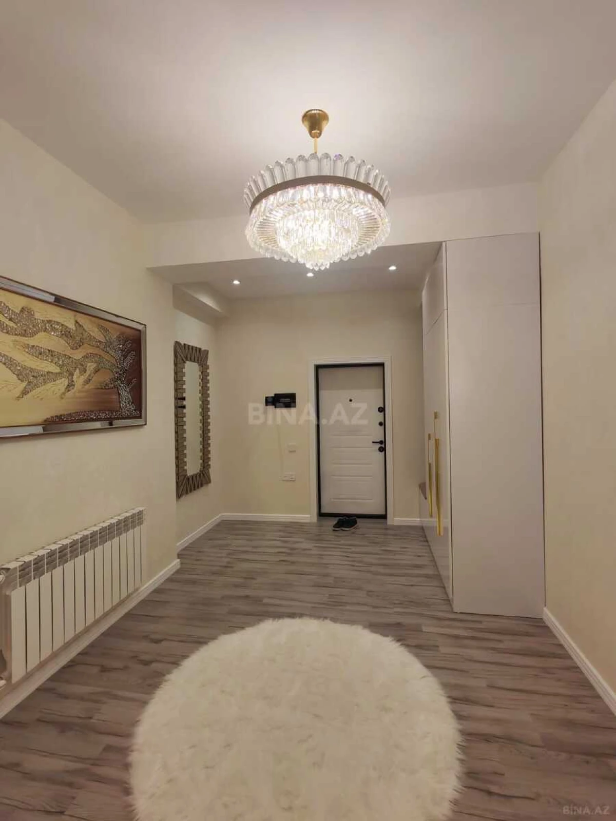 Satılır 2 otaqlı mənzil 101 m²