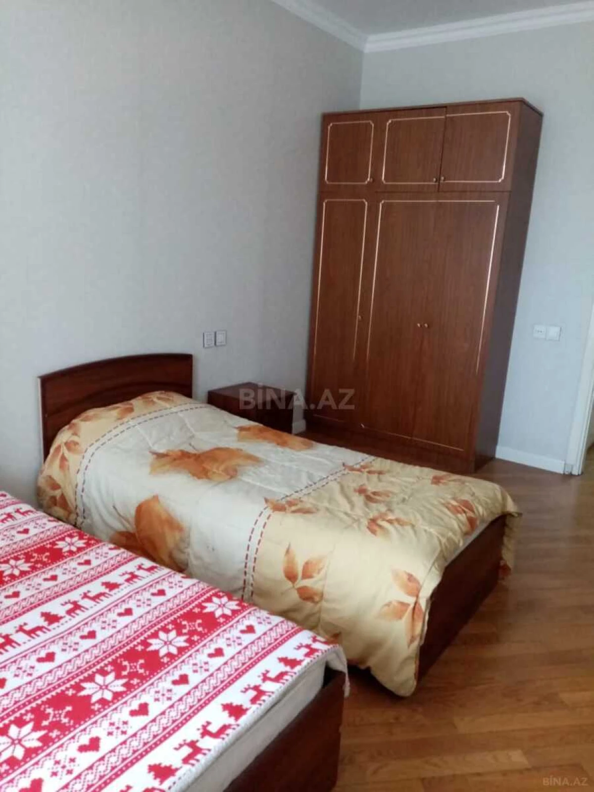 Kirayə verilir 2 otaqlı mənzil 110 m²
