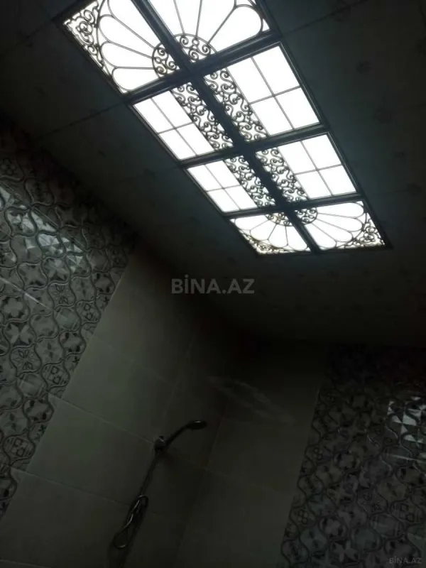 Kirayə verilir 2 otaqlı mənzil 110 m²