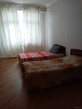 Kirayə verilir 2 otaqlı mənzil 110 m²