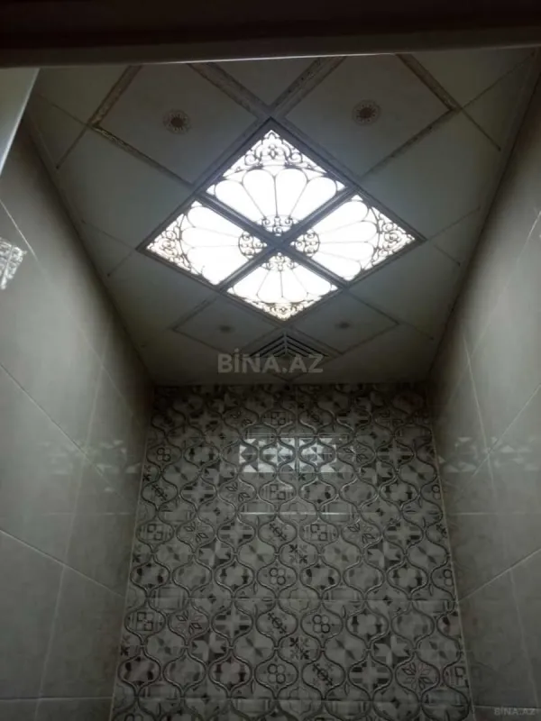 Kirayə verilir 2 otaqlı mənzil 110 m²