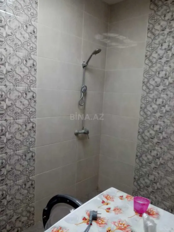 Kirayə verilir 2 otaqlı mənzil 110 m²
