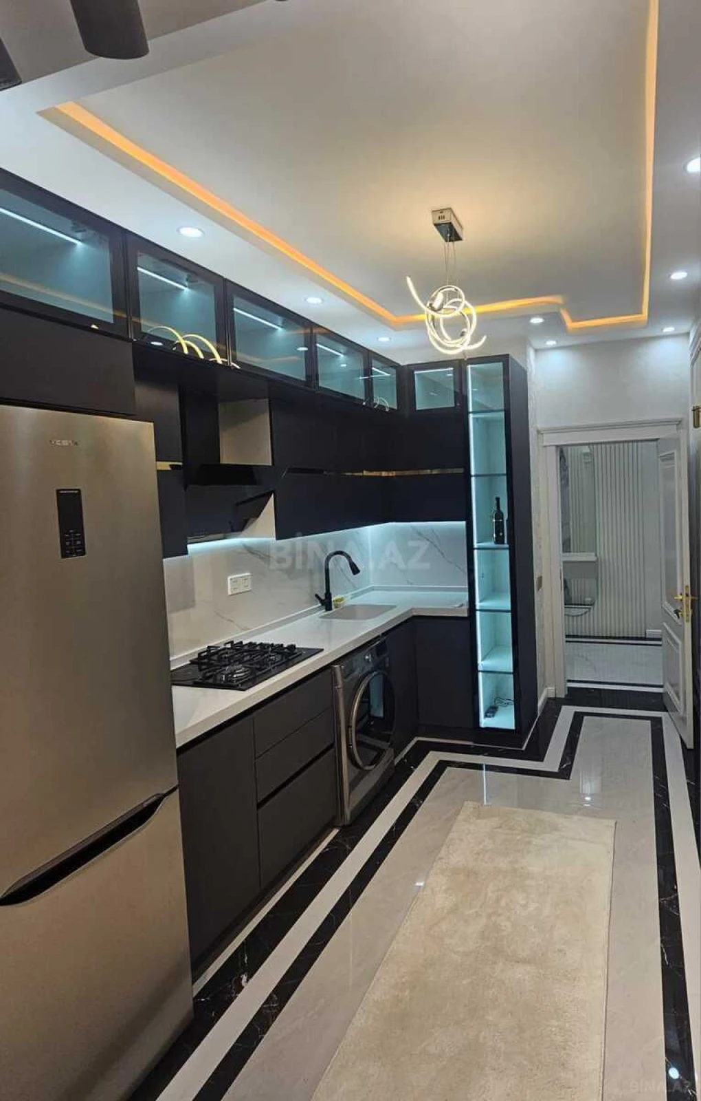 Kirayə verilir 2 otaqlı mənzil 84 m²
