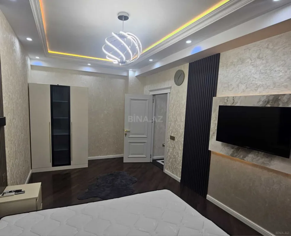 Kirayə verilir 2 otaqlı mənzil 84 m²