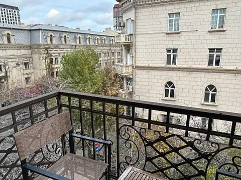 Kirayə verilir 2 otaqlı mənzil 50 m² — Bakı, Nəsimi 2 otaq 50.00 m²