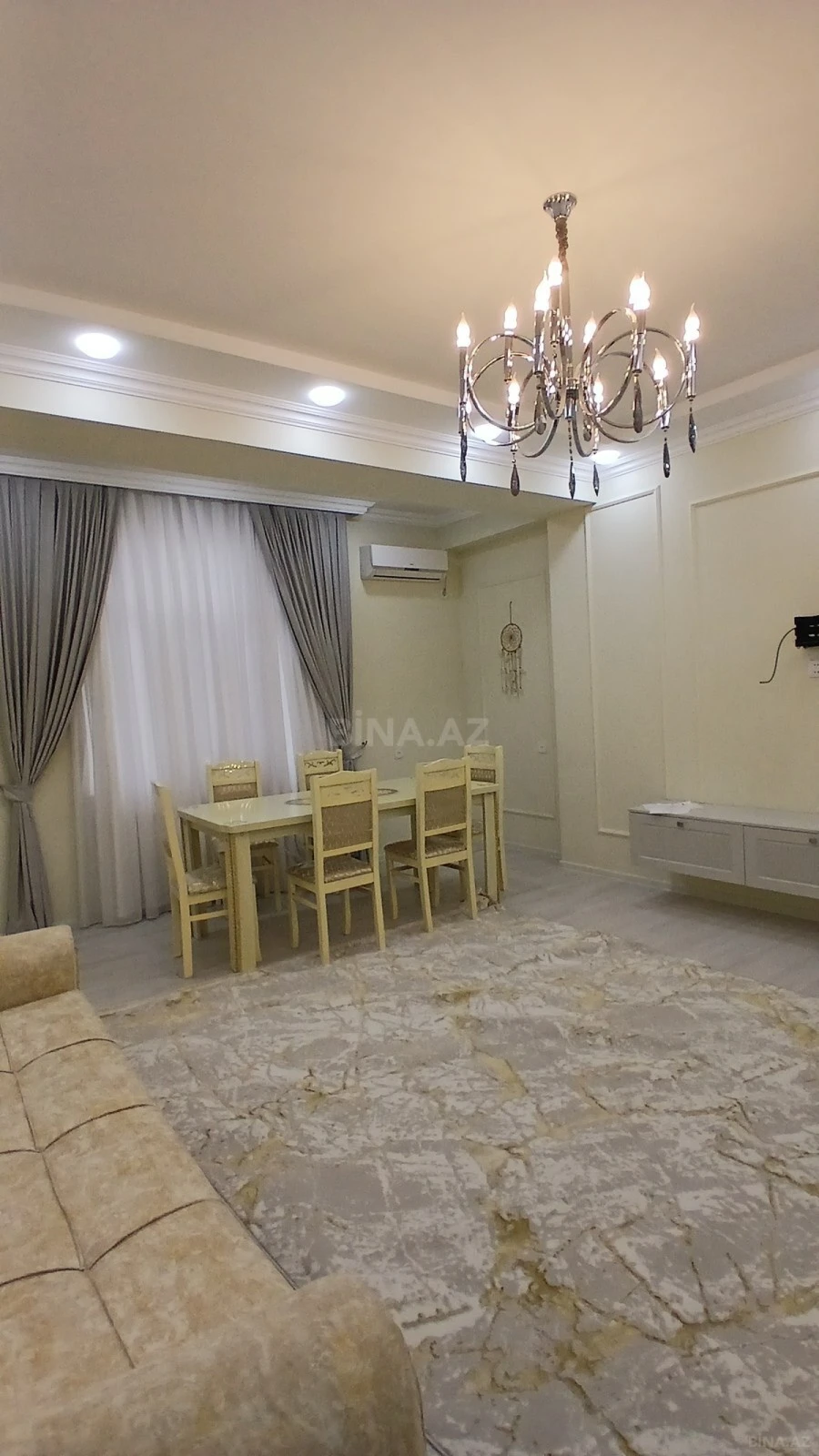 Kirayə verilir 3 otaqlı mənzil 115 m²