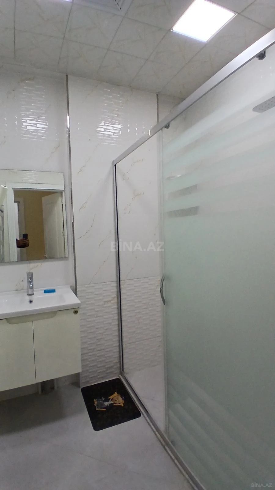 Kirayə verilir 3 otaqlı mənzil 115 m²