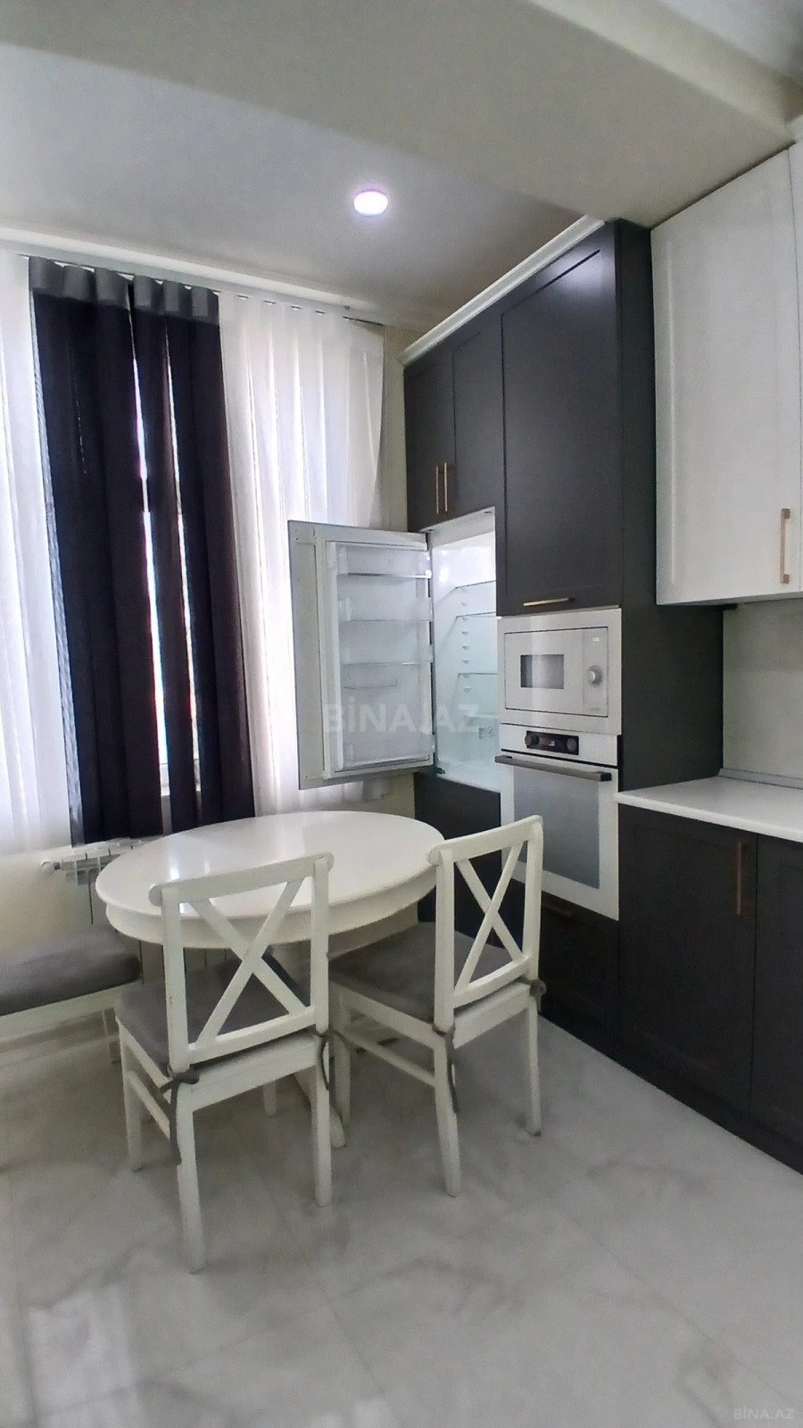 Kirayə verilir 3 otaqlı mənzil 115 m²