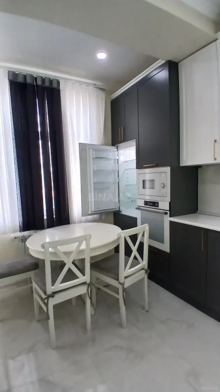 Kirayə verilir 3 otaqlı mənzil 115 m²