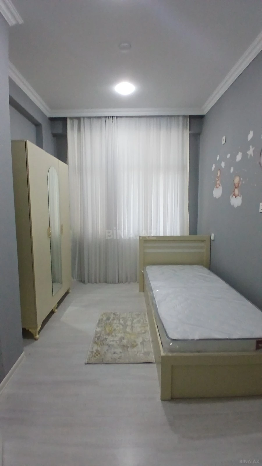 Kirayə verilir 3 otaqlı mənzil 115 m²