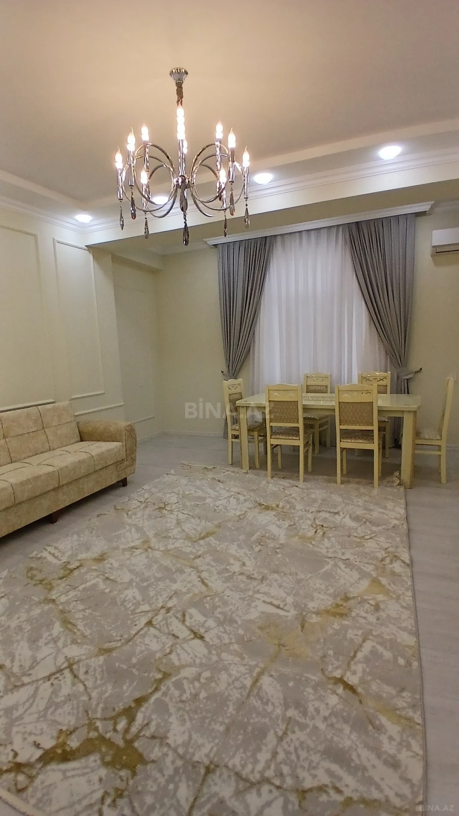 Kirayə verilir 3 otaqlı mənzil 115 m²