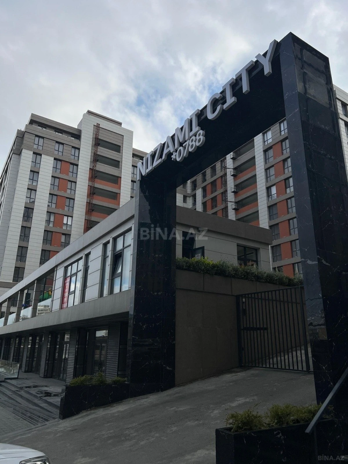 Kirayə verilir 2 otaqlı mənzil 100 m²
