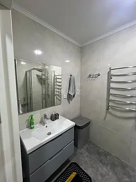 Kirayə verilir 2 otaqlı mənzil 65 m²