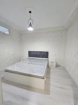 Satılır 2 otaqlı mənzil 44 m²