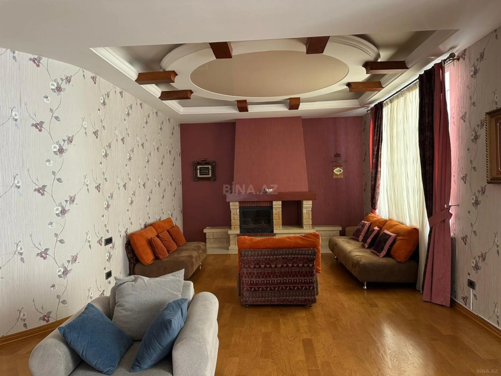 Kirayə verilir 5 otaqlı mənzil 340 m²