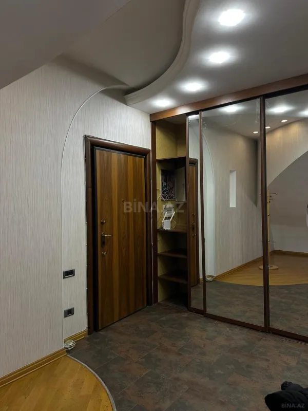 Kirayə verilir 5 otaqlı mənzil 340 m²