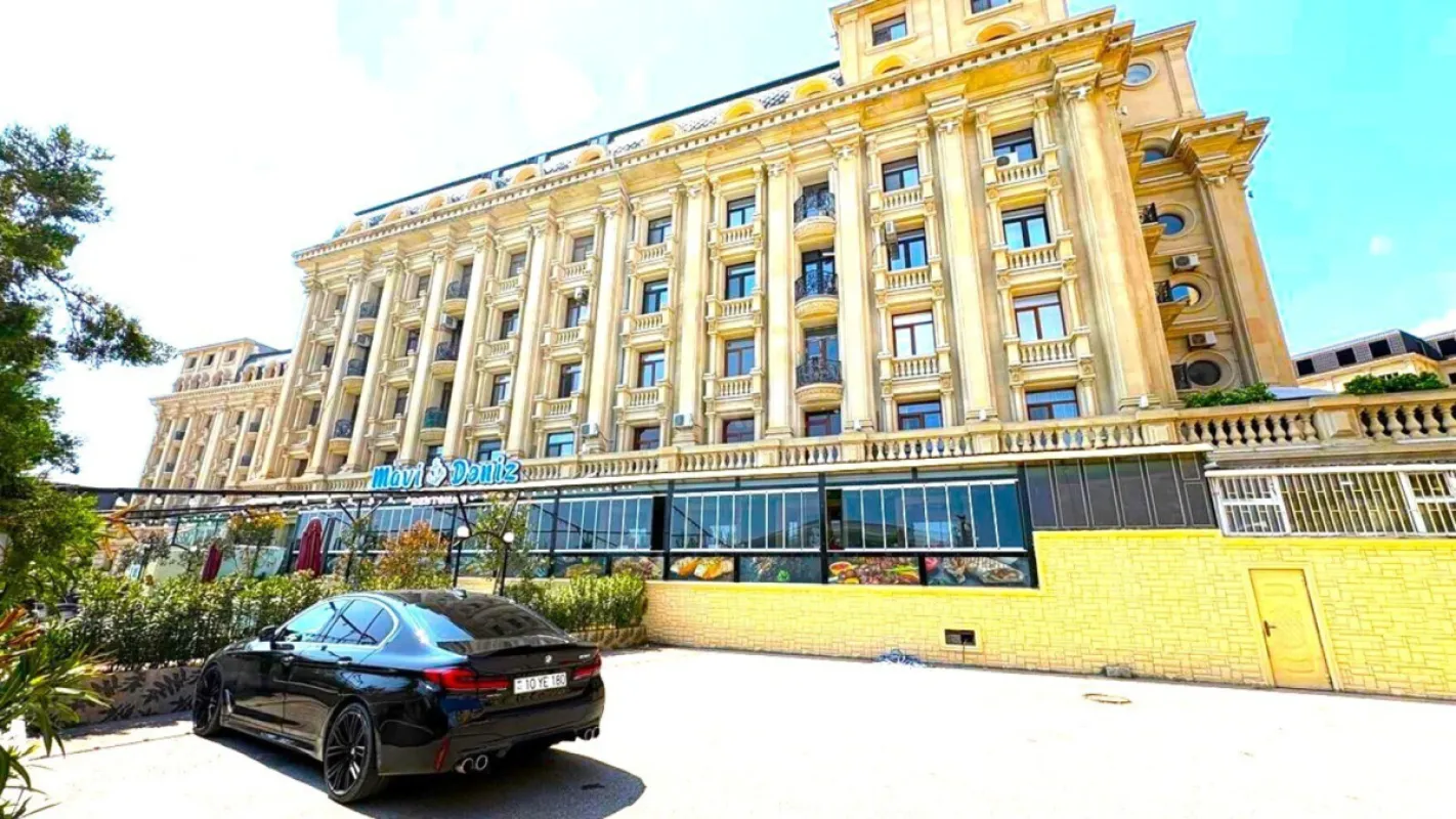 Satılır 3 otaqlı mənzil 130 m²