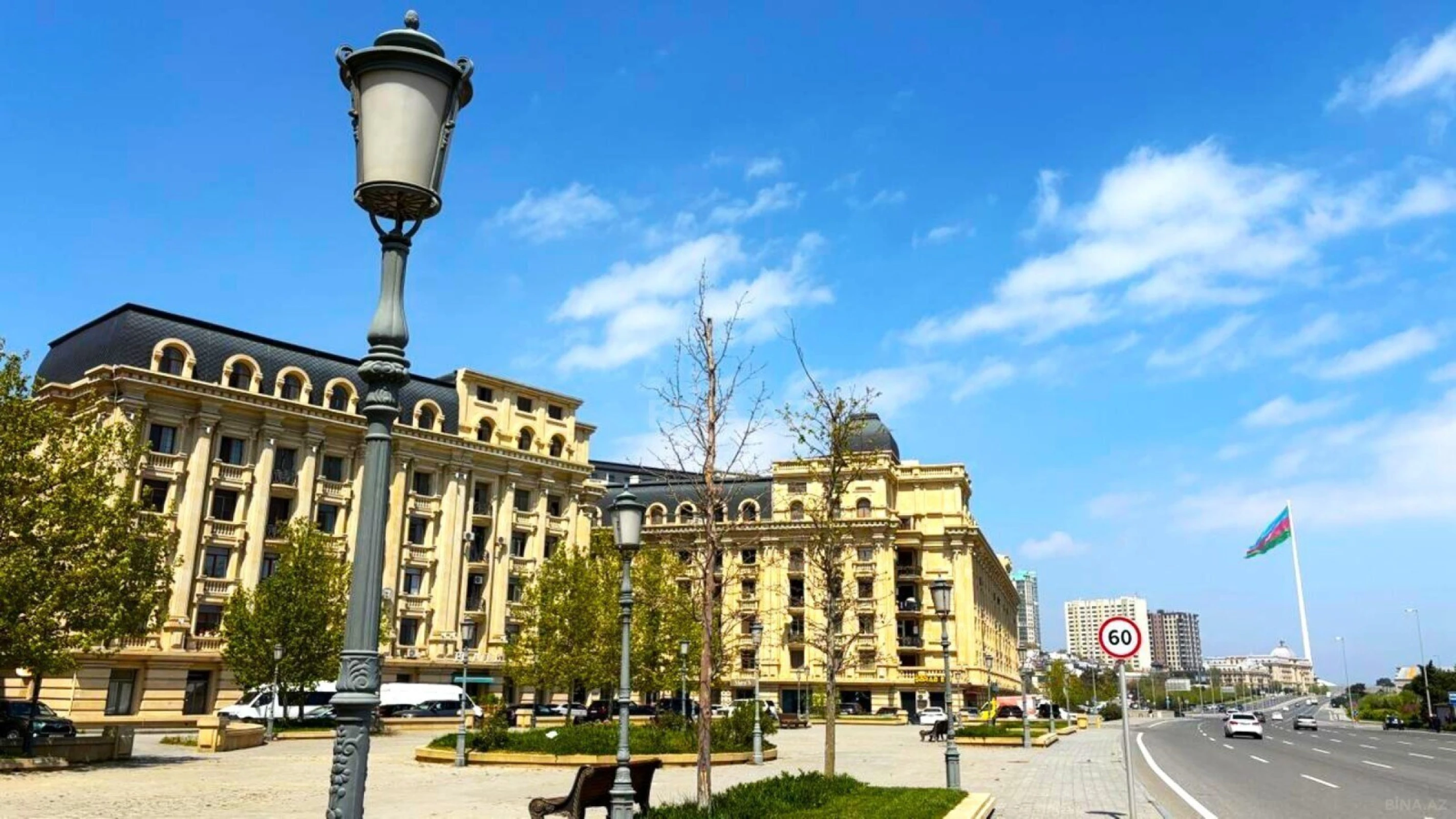 Satılır 3 otaqlı mənzil 130 m²