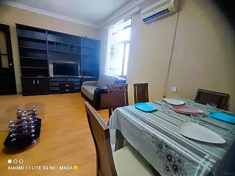 Kirayə verilir 2 otaqlı mənzil 60 m²