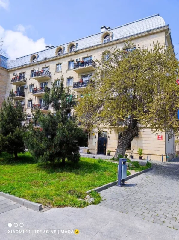 Kirayə verilir 2 otaqlı mənzil 60 m²