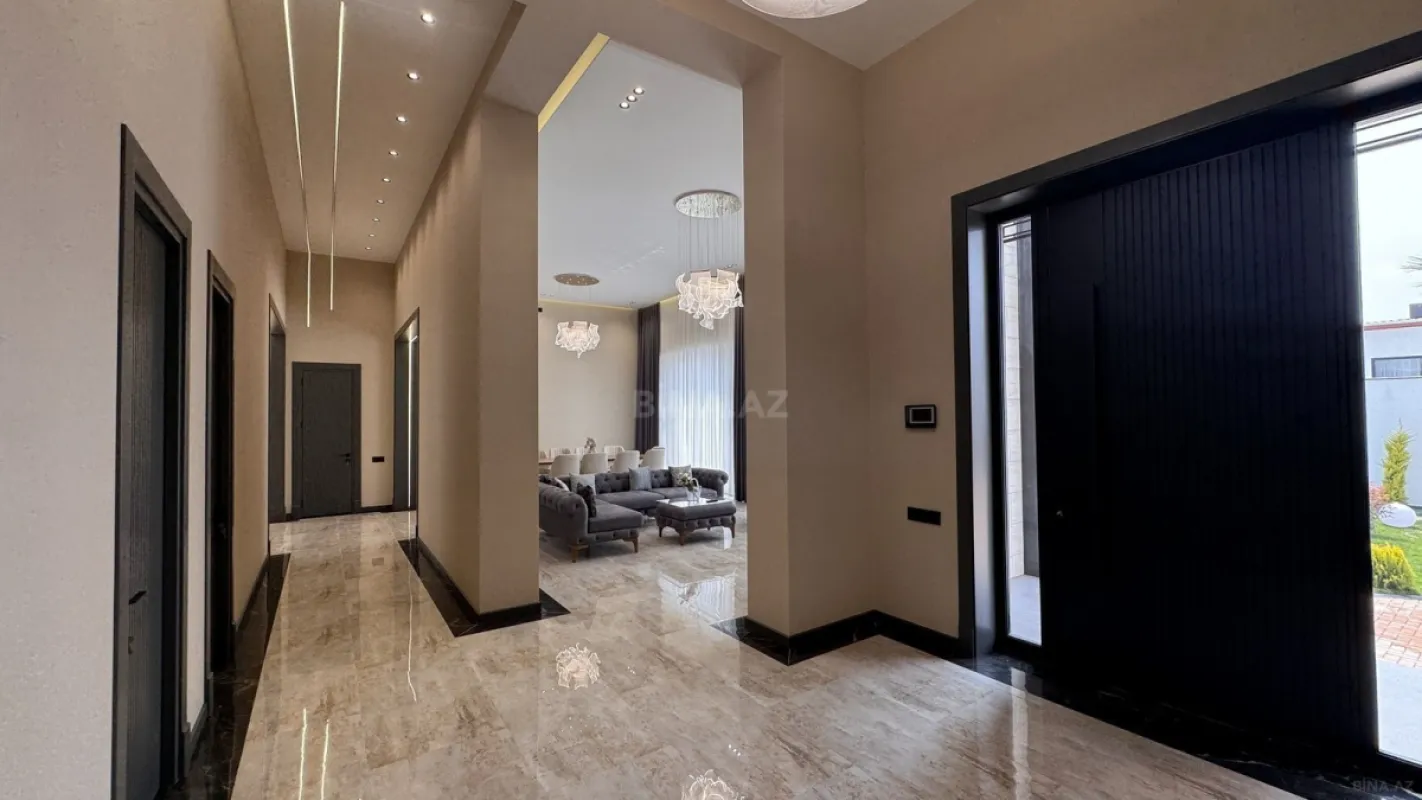 Satılır 5 otaqlı həyət evi 250 m²