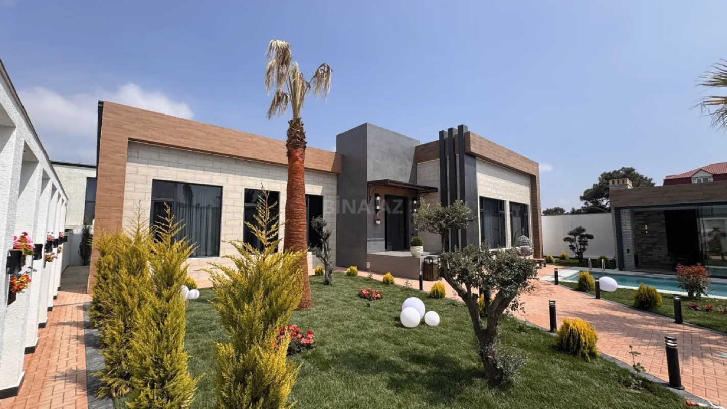 Satılır 5 otaqlı həyət evi 250 m²