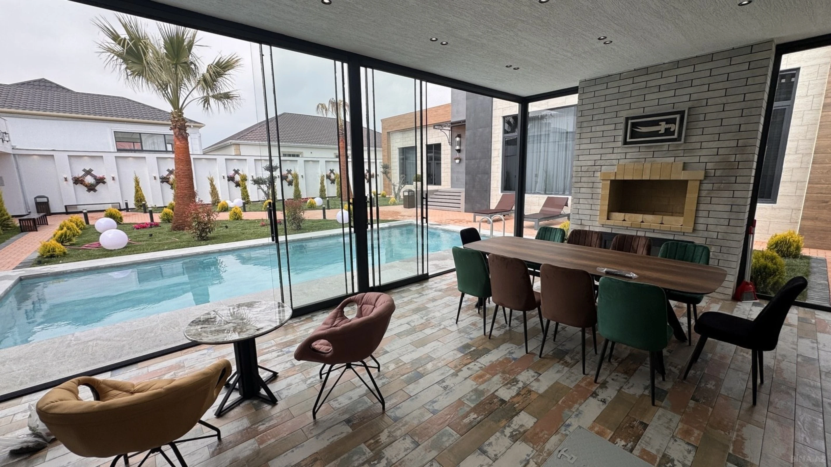 Satılır 5 otaqlı həyət evi 250 m²