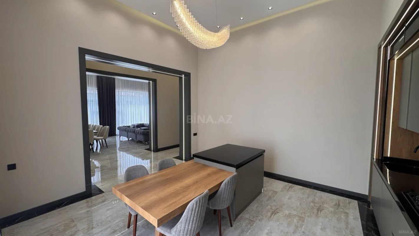 Satılır 5 otaqlı həyət evi 250 m²