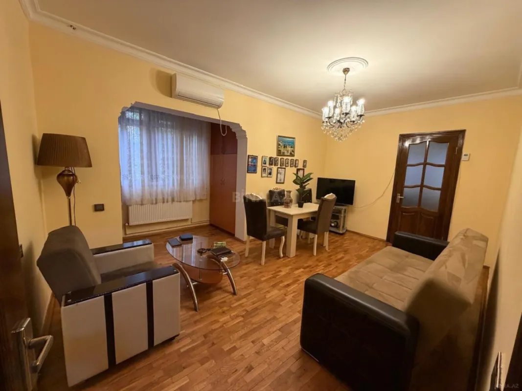 Satılır 2 otaqlı mənzil 45 m²