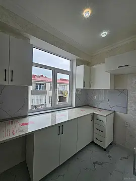 Satılır 2 otaqlı mənzil 44 m²