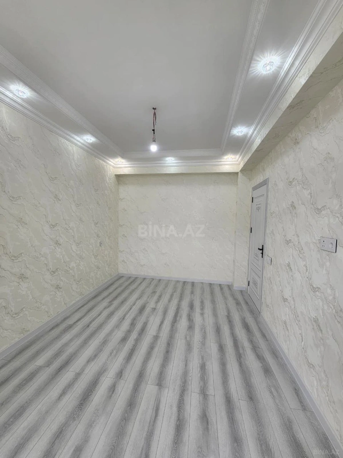 Satılır 2 otaqlı mənzil 44 m²