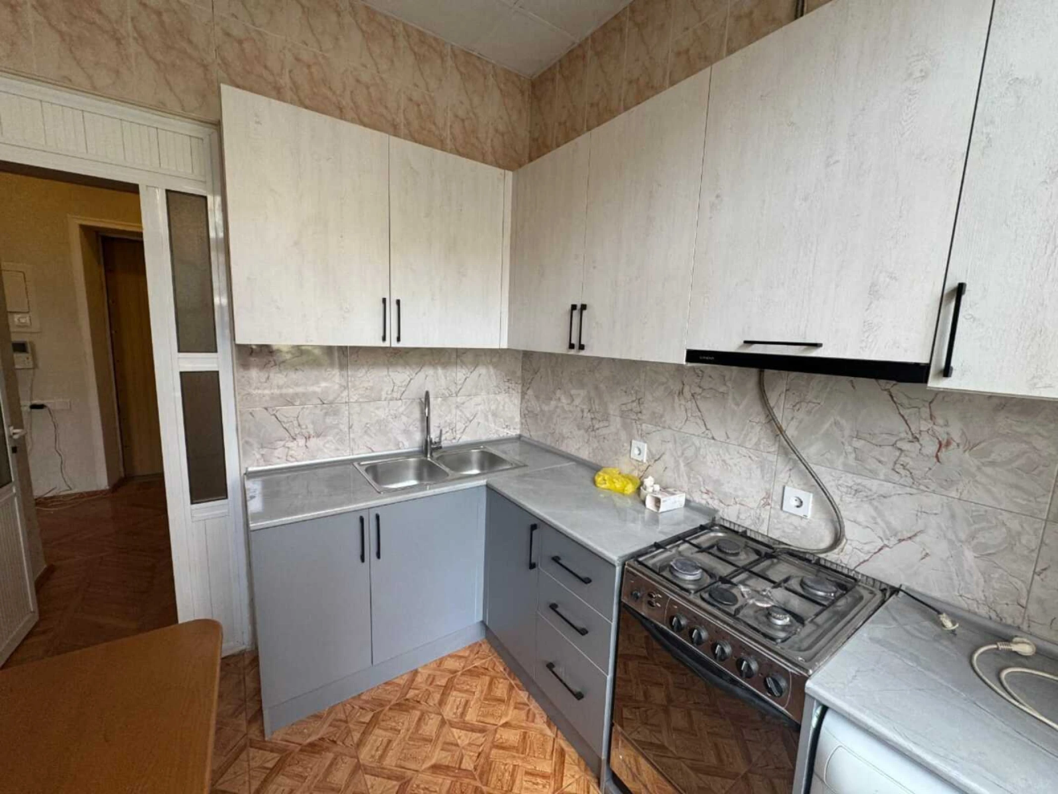Kirayə verilir 3 otaqlı mənzil 80 m²