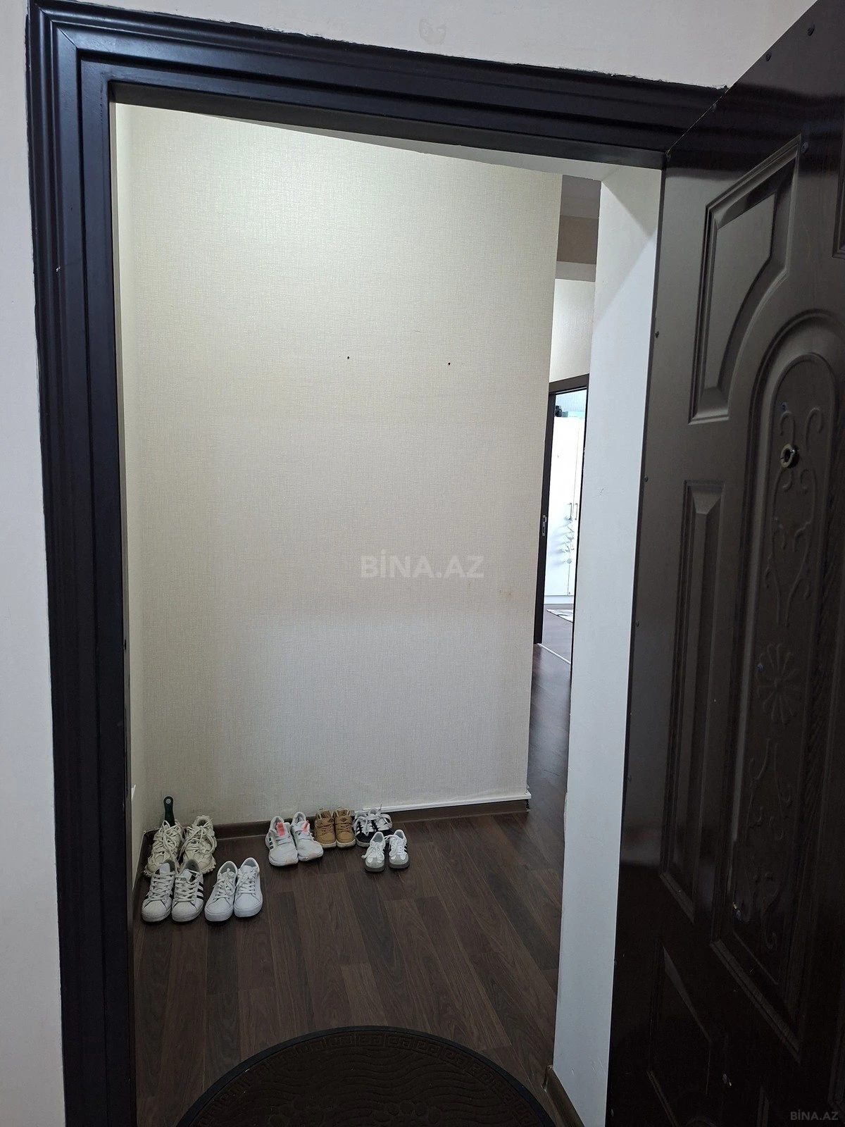 Satılır 3 otaqlı mənzil 77 m²