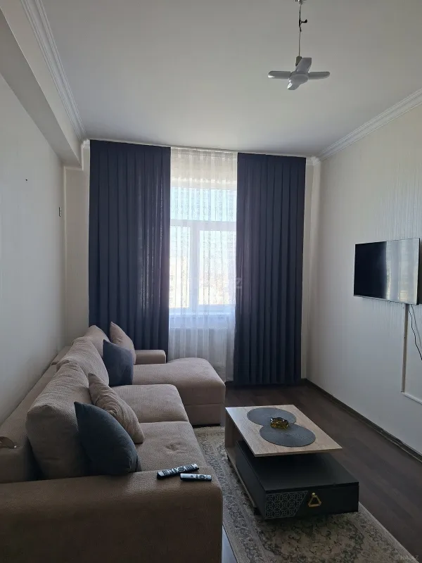 Satılır 3 otaqlı mənzil 77 m²
