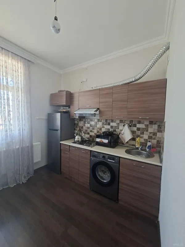 Satılır 3 otaqlı mənzil 77 m²