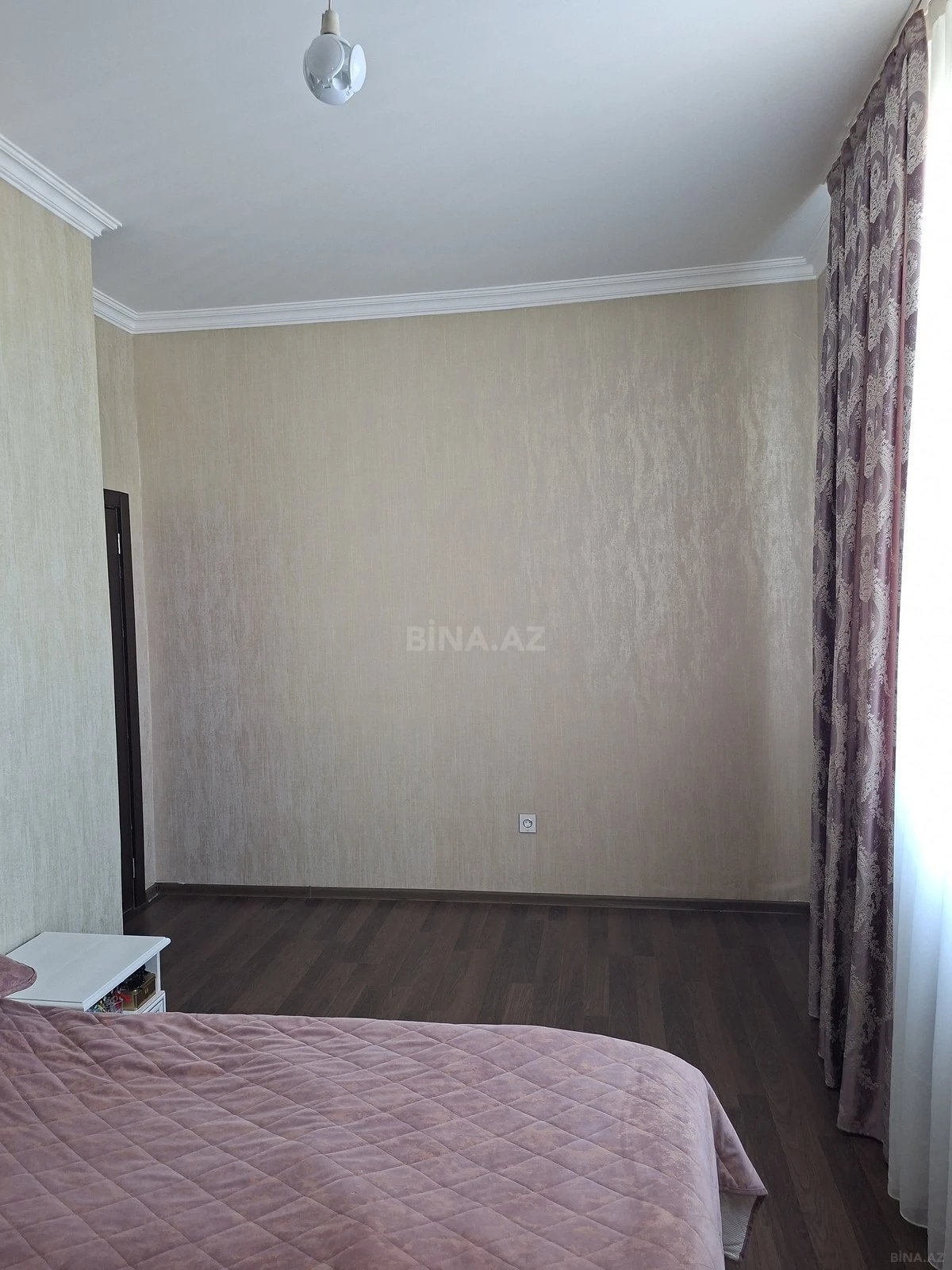 Satılır 3 otaqlı mənzil 77 m²