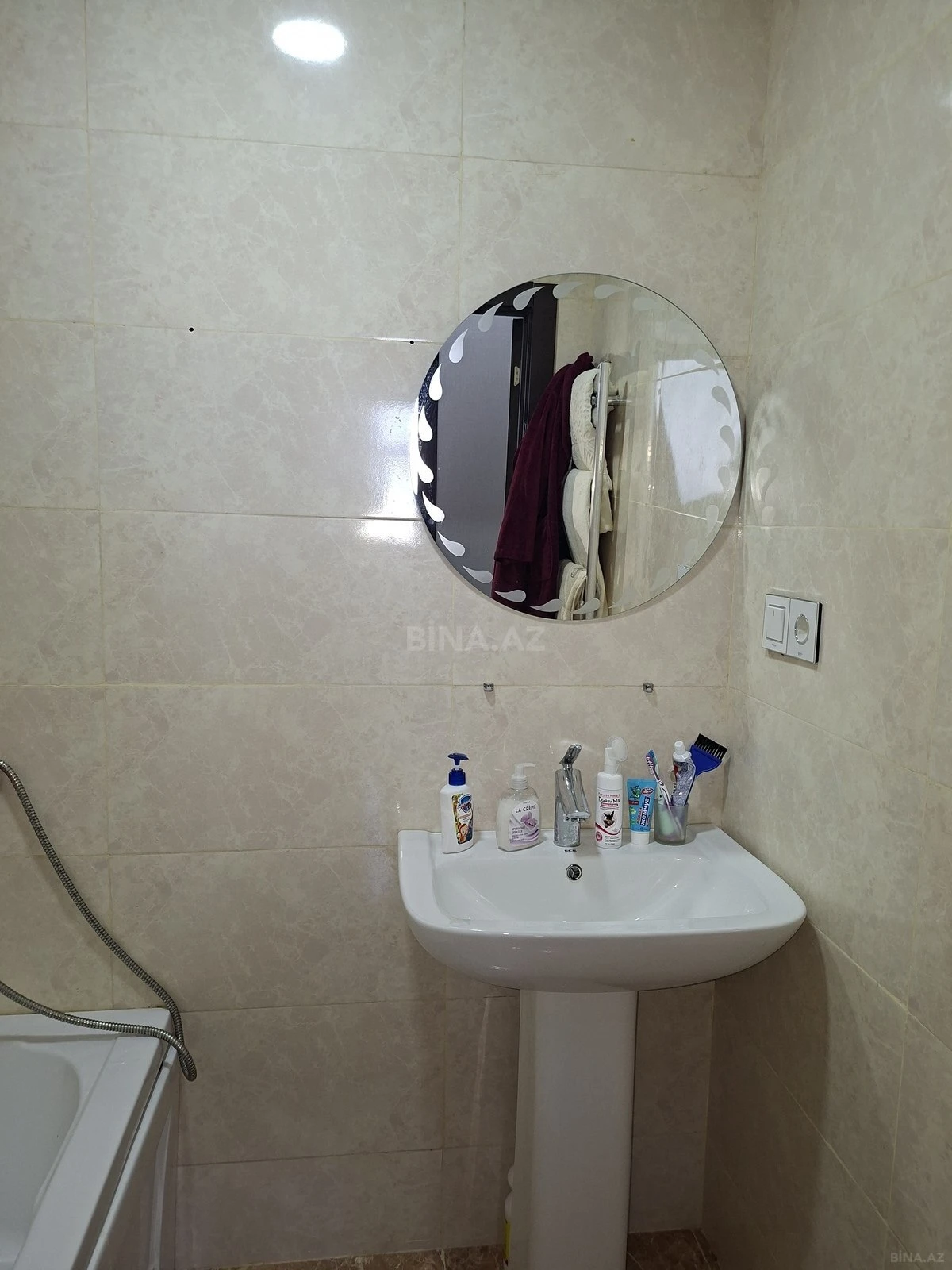 Satılır 3 otaqlı mənzil 77 m²