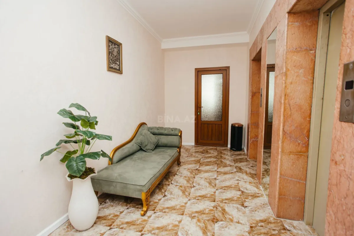 Kirayə verilir 3 otaqlı mənzil 170 m²